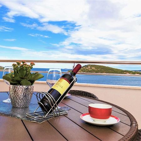 Apartment Dora Ražanj Kültér fotó