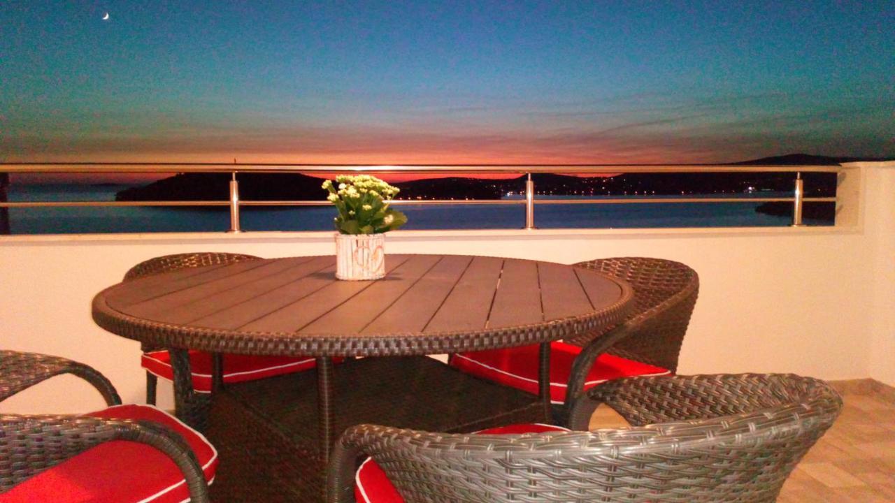 Apartment Dora Ražanj Kültér fotó