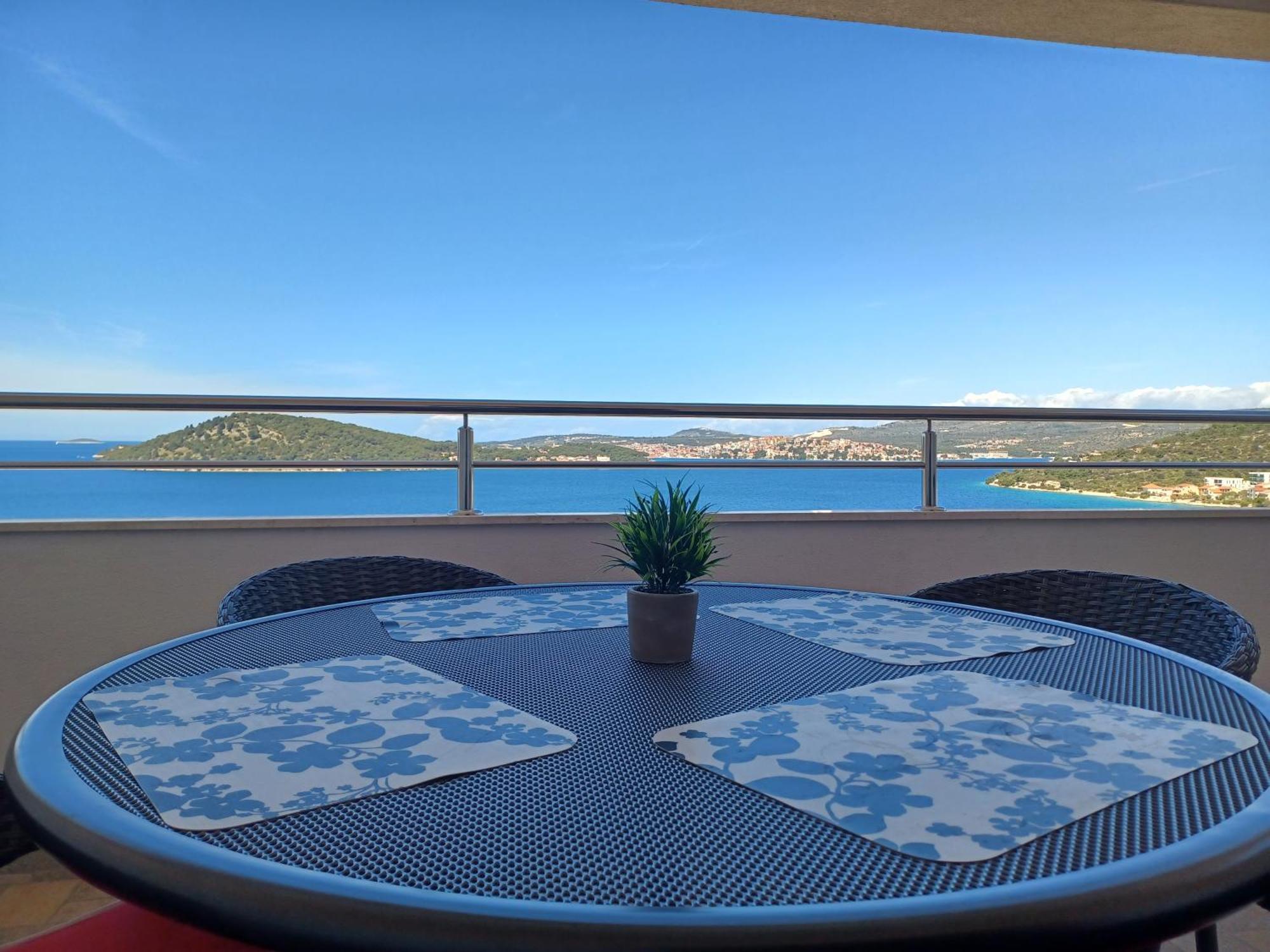 Apartment Dora Ražanj Kültér fotó