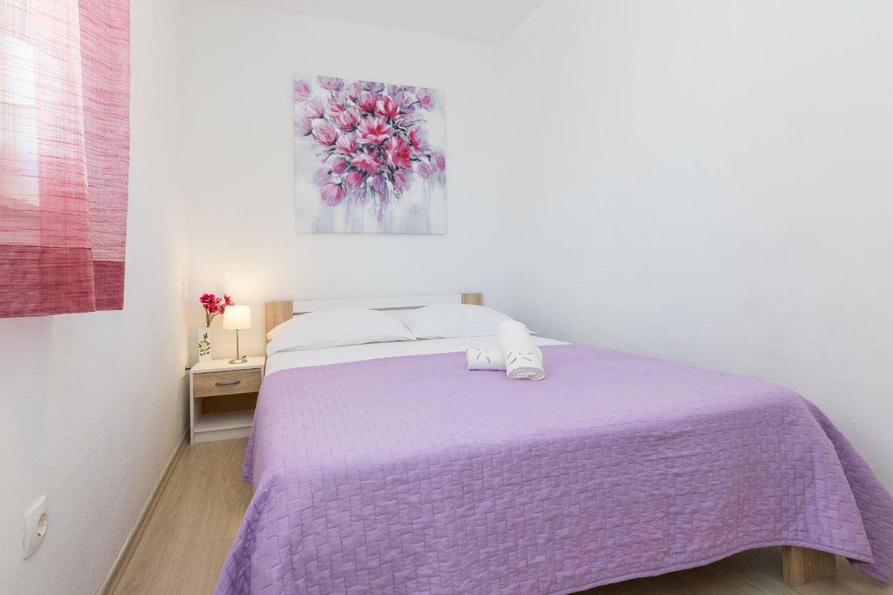 Apartment Dora Ražanj Kültér fotó